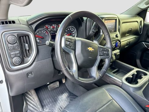 Used 2022 Chevrolet Silverado 1500 LTZ image 9