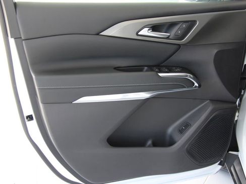 Certified 2024 Chevrolet Traverse LT image 17