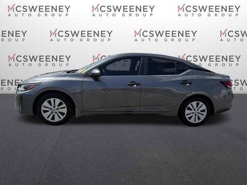 Used 2025 Nissan Sentra S image 2