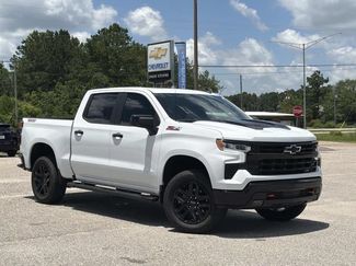 Used 2026 Chevrolet Silverado 1500 LT Trail Boss w/ Convenience Package II AWD/4WD video 2