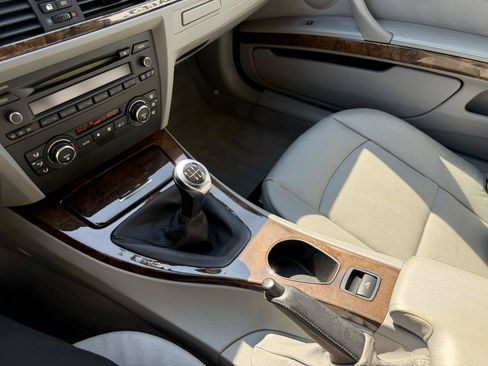 Used 2007 BMW 328i Convertible RWD image 14