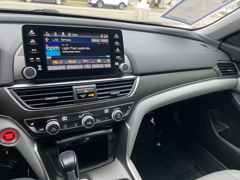 Used 2018 Honda Accord EX-L image 13