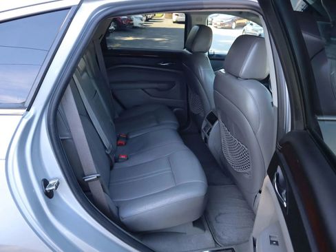 Used 2011 Cadillac SRX Luxury image 19