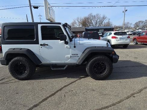 Used 2013 Jeep Wrangler Sport image 6
