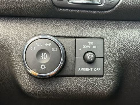 Used 2015 Chevrolet Traverse LT FWD image 28