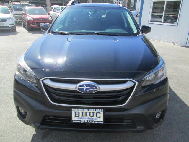Used 2022 Subaru Outback Premium AWD/4WD image 2