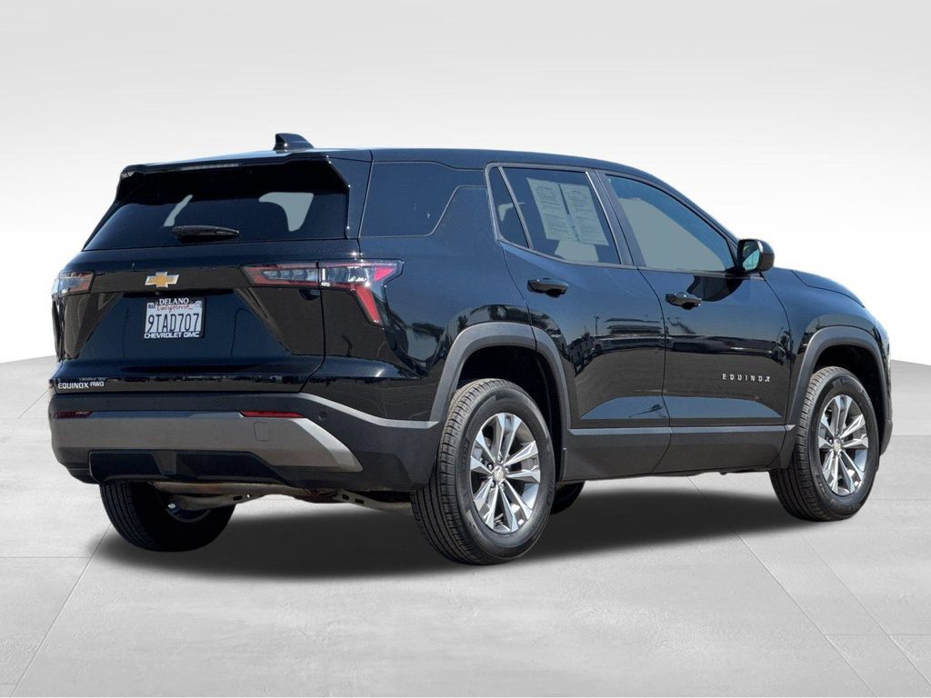 Used 2025 Chevrolet Equinox LT AWD/4WD image 5
