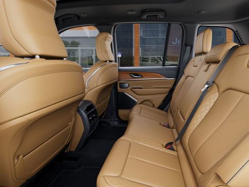 New 2026 Jeep Grand Cherokee Summit AWD/4WD image 23