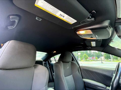 Used 2022 Dodge Charger GT w/ Blacktop Package image 13
