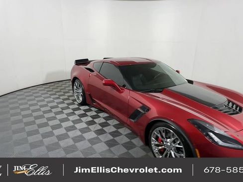 Used 2015 Chevrolet Corvette Z06 w/ 2LZ Preferred Equipment Group image 2