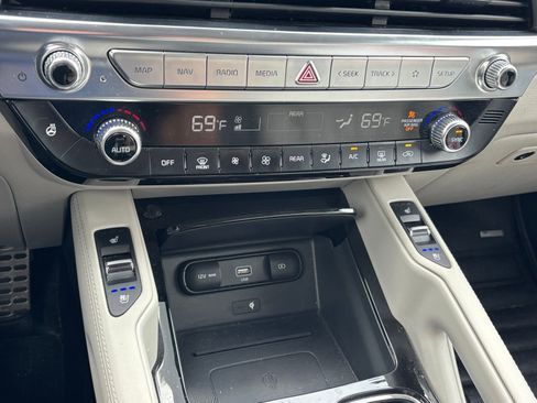 Used 2021 Kia Telluride SX w/ Nightfall Edition Package AWD/4WD image 13
