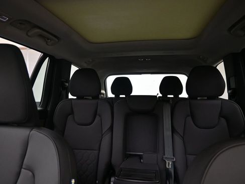 New 2026 Volvo XC90 B6 Plus w/ Protection Package Premier image 39