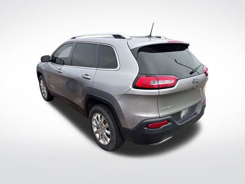 Used 2016 Jeep Cherokee Limited image 4
