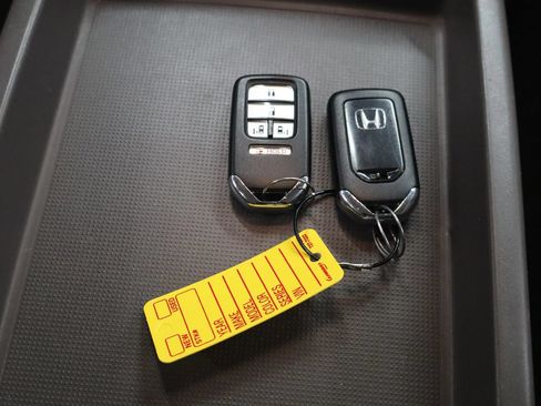 Used 2015 Honda Odyssey EX image 40