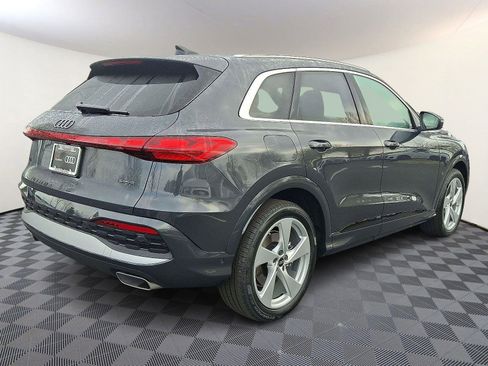 Certified 2025 Audi Q5 Prestige image 6
