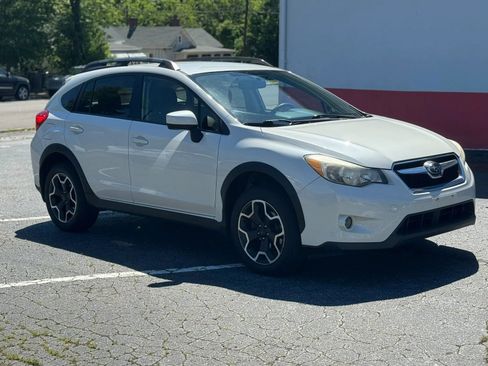 Used 2015 Subaru Crosstrek 2.0i Premium AWD/4WD image 3