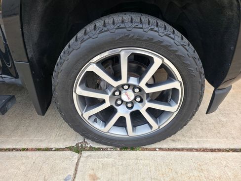 Used 2019 GMC Canyon Denali image 32