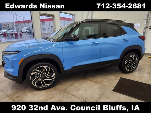 Used 2024 Chevrolet TrailBlazer RS w/ Driver Confidence Package image 4