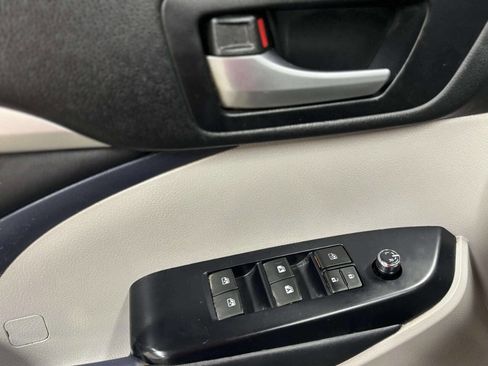 Used 2015 Toyota Highlander XLE AWD/4WD image 35