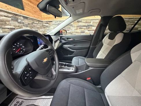 Used 2024 Chevrolet Trax LS FWD image 13