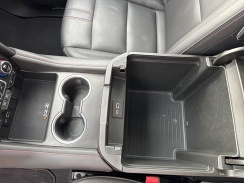 Used 2023 Chevrolet Suburban RST w/ Luxury Package image 19