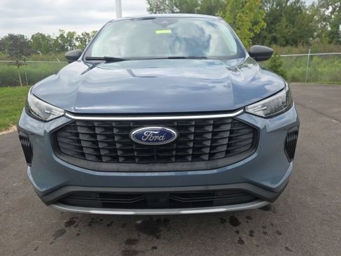 Used 2023 Ford Escape Active AWD/4WD image 3