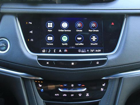 Used 2021 Cadillac XT5 Premium Luxury AWD/4WD image 16