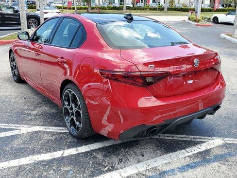 New 2023 Alfa Romeo Giulia Veloce RWD image 4
