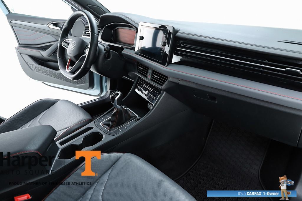 Used 2025 Volkswagen Jetta GLI Autobahn FWD image 69