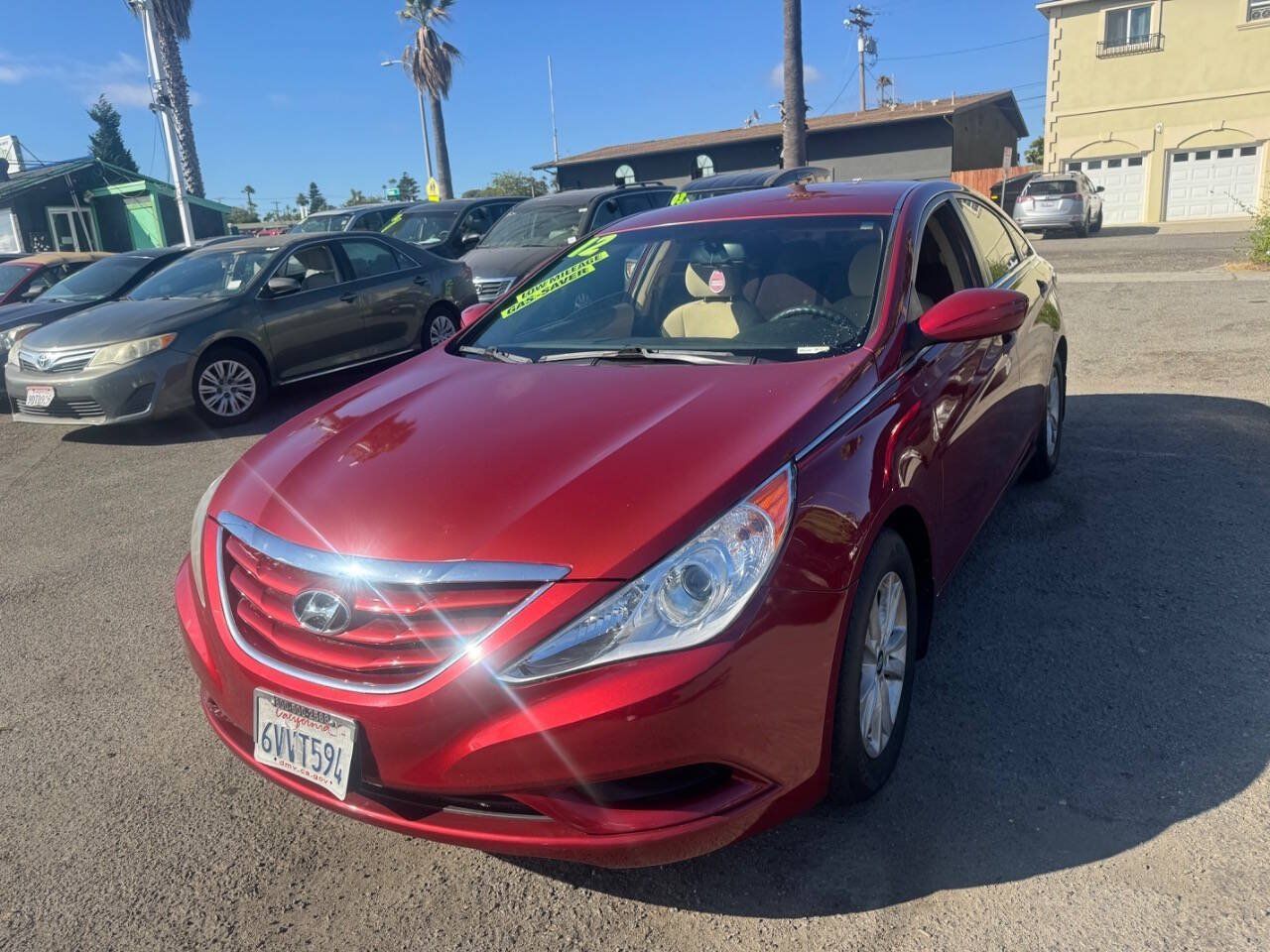 Used 2012 Hyundai Sonata GLS w/ Popular Equipment Pkg FWD image 2