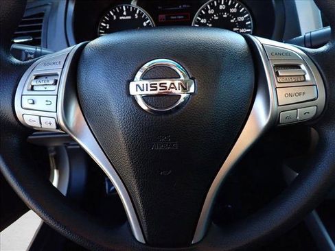 Used 2015 Nissan Altima 2.5 S w/ Sport Value Package image 14