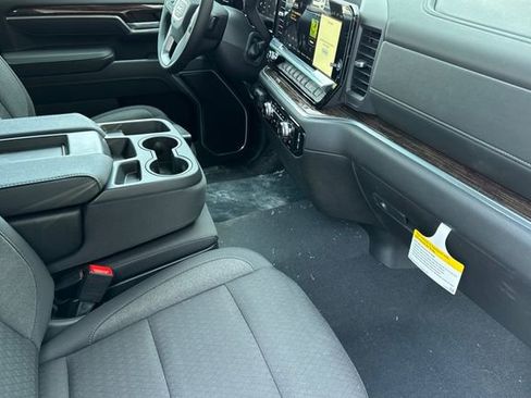 New 2026 GMC Sierra 2500 SLE AWD/4WD image 17