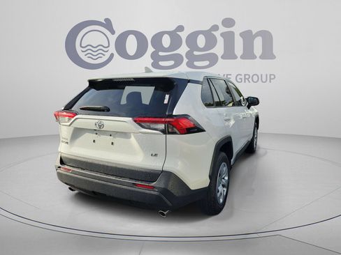 Used 2025 Toyota RAV4 LE FWD image 4