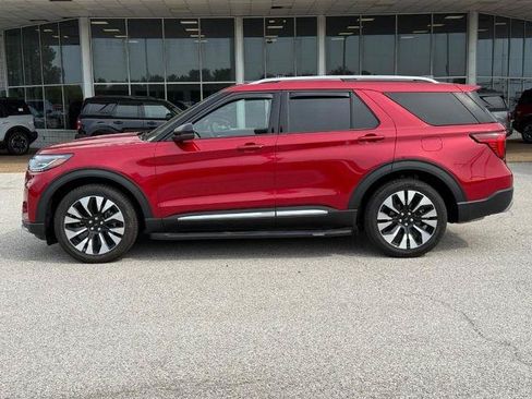 Certified 2026 Ford Explorer Platinum w/ LUX Leather Package AWD/4WD image 2
