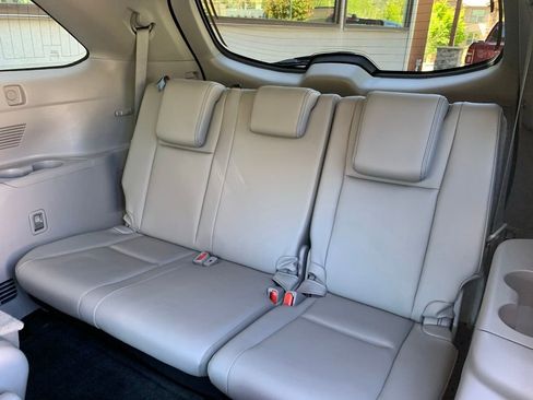Used 2018 Toyota Highlander XLE FWD image 39