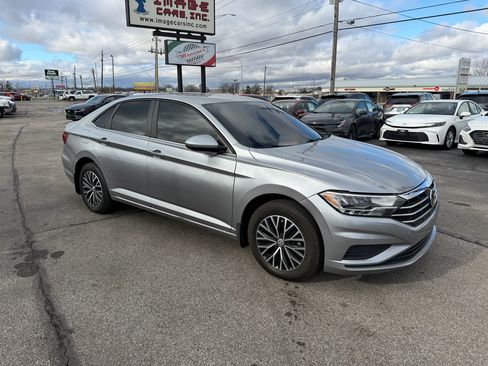 Used 2021 Volkswagen Jetta S image 4