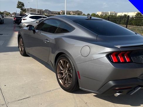 Used 2024 Ford Mustang Premium RWD image 4