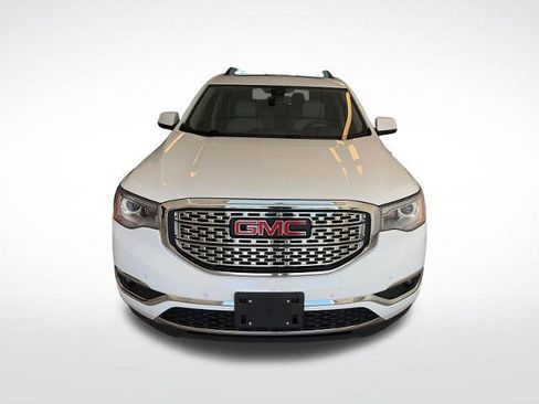 Used 2019 GMC Acadia Denali AWD/4WD image 5