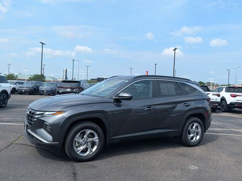 Used 2024 Hyundai Tucson SEL AWD/4WD image 1