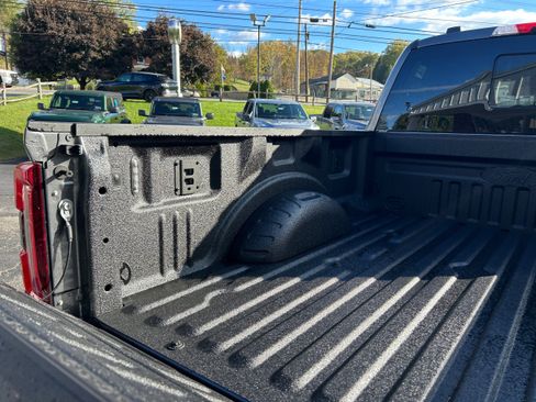 New 2026 Ford F350 Platinum w/ FX4 Off-Road Package image 27