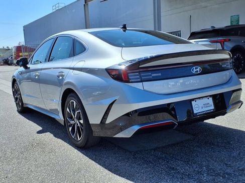 Used 2024 Hyundai Sonata SEL FWD image 3