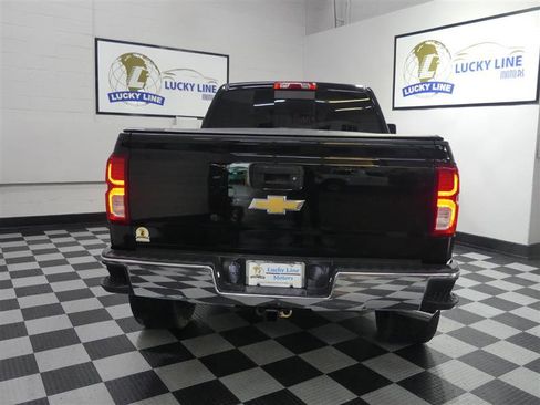 Used 2018 Chevrolet Silverado 1500 LTZ AWD/4WD image 8