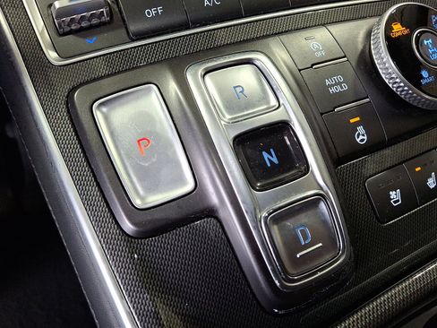 Used 2021 Hyundai Santa Fe Limited w/ Cargo Package image 17