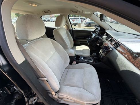 Used 2014 Chevrolet Impala Limited LS FWD image 22