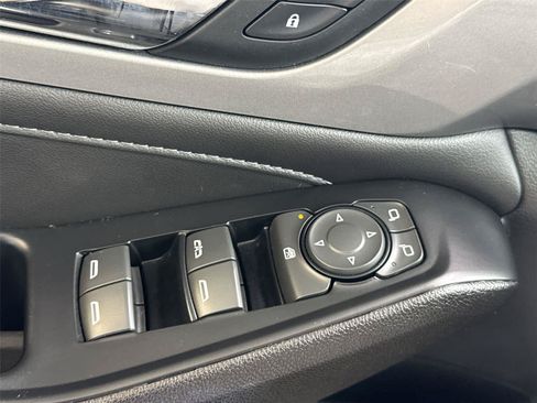 Used 2023 Chevrolet Traverse LT AWD/4WD image 22