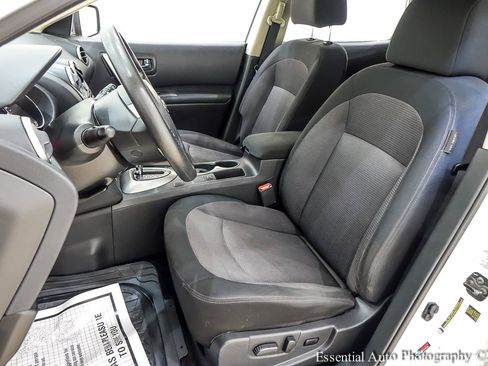 Used 2013 Nissan Rogue SV AWD/4WD image 12