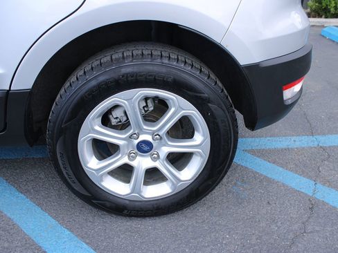 Used 2019 Ford EcoSport SE w/ SE Convenience Package image 11