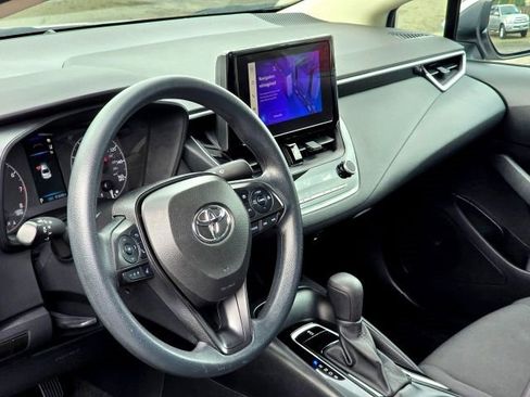 Used 2023 Toyota Corolla LE image 11