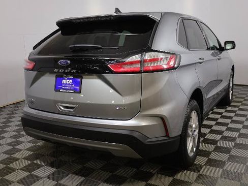 Certified 2024 Ford Edge SEL w/ Convenience Package AWD/4WD image 5
