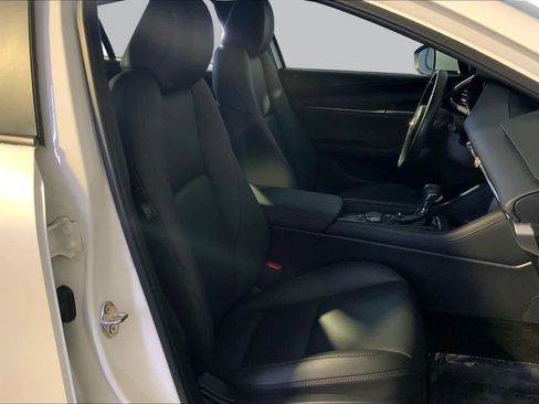 Used 2023 MAZDA MAZDA3 s FWD image 8